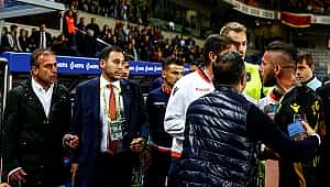 Abdullah Avcı ile Adem Büyük arasında gerginlik yaşandı