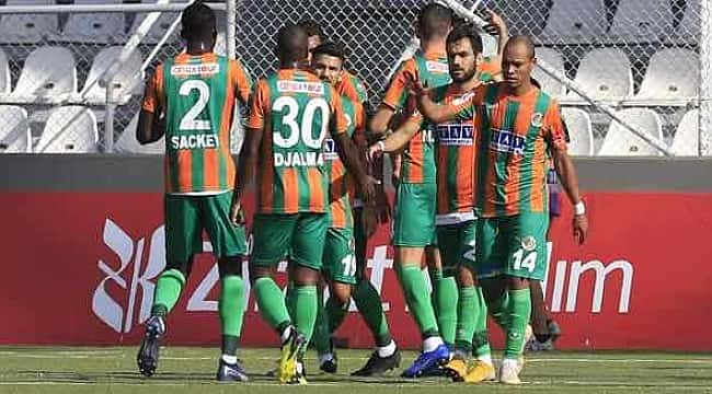 Alanyaspor kupada yabancılarıyla güldü