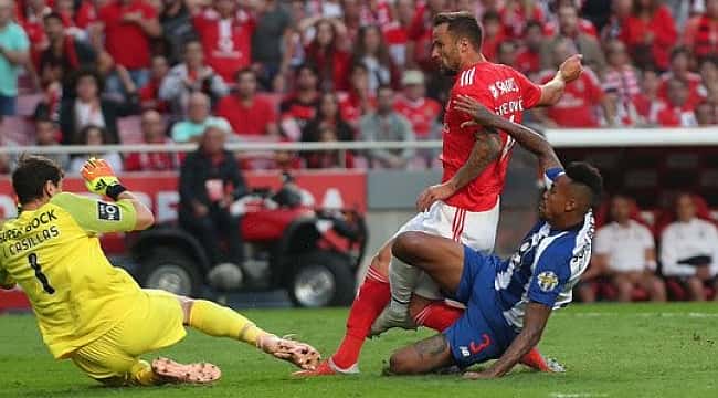 Benfica Porto'yu tek golle devirdi: 1-0