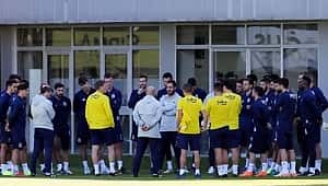 Fenerbahçe derbi hazırlıklarına başladı