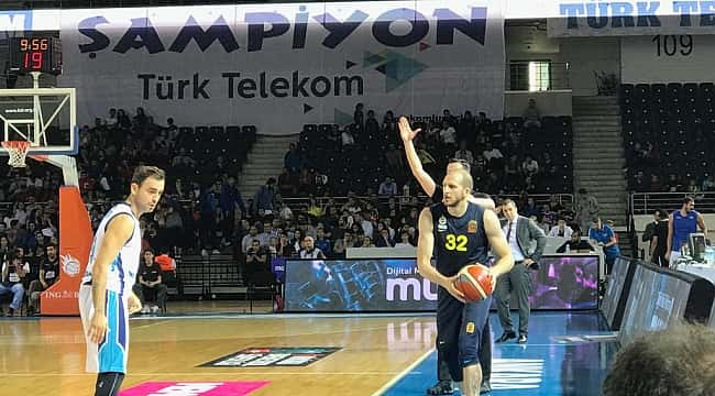 Fenerbahçe zorlandı ama kazanmayı bildi: 72-80