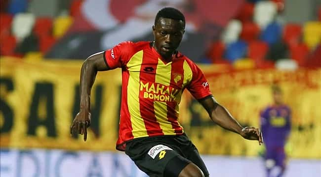 Göztepe'de Adama Traore 6 ay sahalardan uzak kalacak