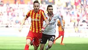 Kayserispor Sivasspor'u iki golle geçti