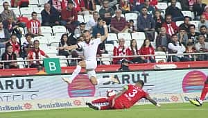 Akhisarspor uzatmalarda kazandı