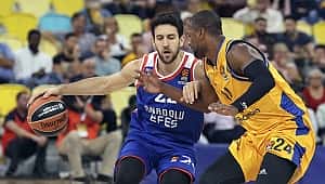 Anadolu Efes İspanya'da galip