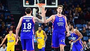 Anadolu Efes Maccabi'yi devirdi