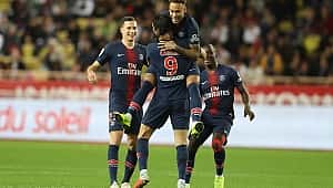 Cavani coştu, PSG bir rekora daha koştu