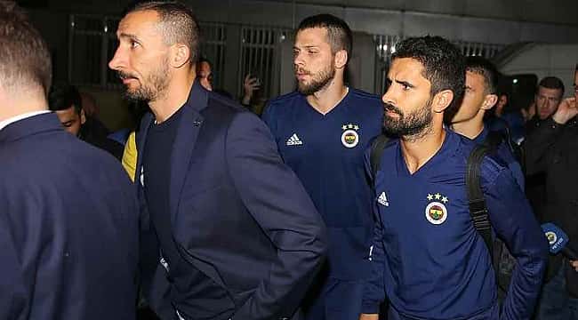 Fenerbahçe'den genç taraftarın ailesine taziye ziyareti