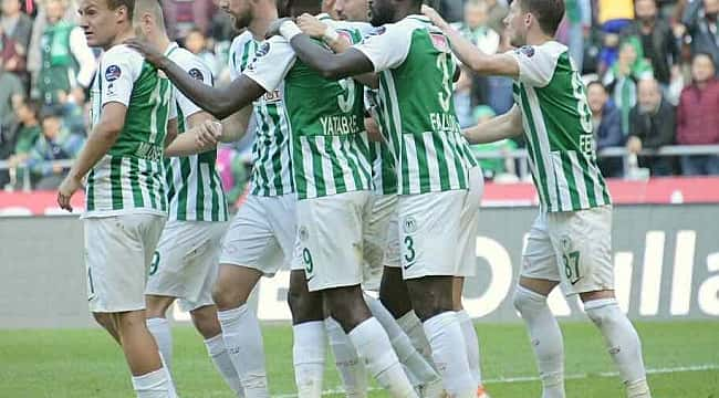 Konyaspor ikinci yarıda açıldı