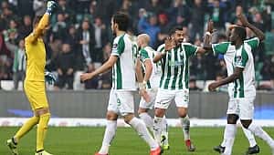 Bursaspor zorlandı ama kazandı