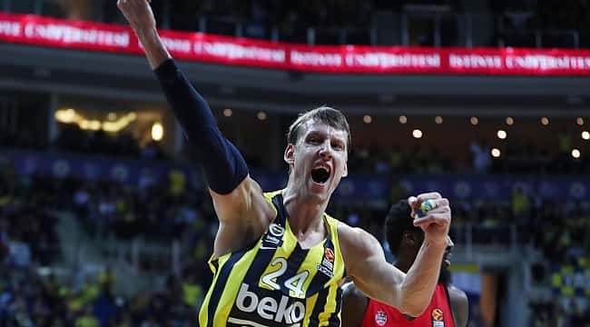 Fenerbahçe CSKA'yı da devirdi: 79-75
