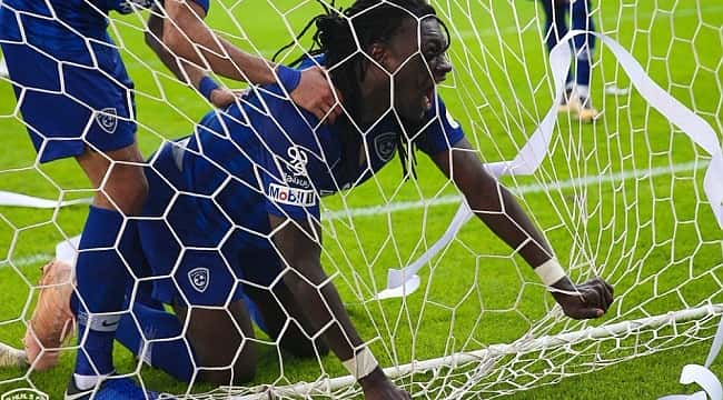 Gomis için müthiş iddia: Fenerbahçe teklif yaptı