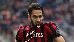 Hakan Çalhanoğlu'ndan transfer açıklaması