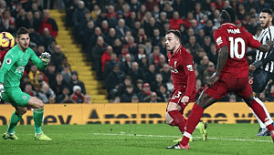 Liverpool arayı açıyor