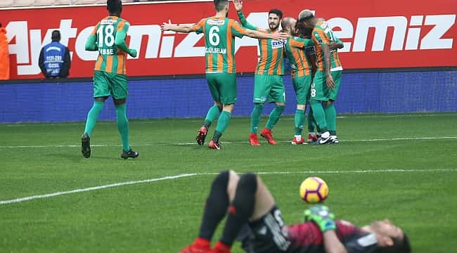 A.Alanyaspor iki golle 3 puana uzandı