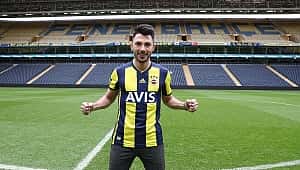 Tolgay da imzayı attı