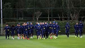 Fenerbahçe Atiker Konyaspor'u konuk ediyor