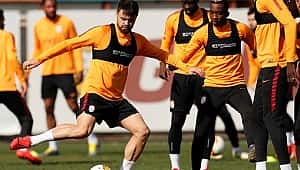 Galatasaray Portekiz'e iki eksikle gidiyor