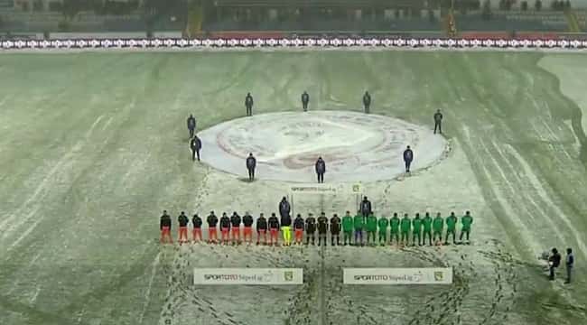 M.Başakşehir - Bursaspor maçı ertelendi