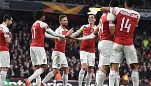 Mesut Özil'li Arsenal BATE'yi kolay geçti