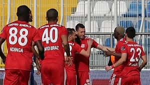 Sivasspor Kasımpaşa'yı 3 golle geçti