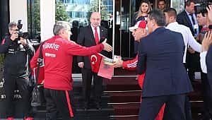 Ay-Yıldızlılar İşkodra'da