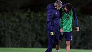 Ersun Yanal'dan Eljif Elmas'a moral turu