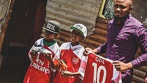 Mesut Özil'den övgü toplayan davranış