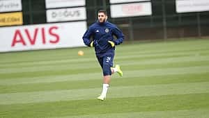 Samandıra'da tek başına çalışıyor