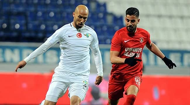 Akhisar finale göz kırptı