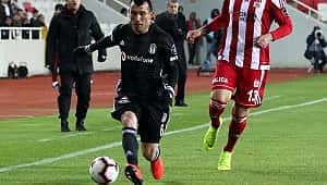 Gary Medel sarı kart cezalısı