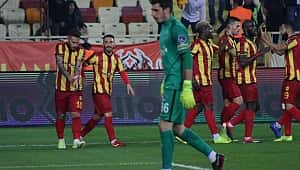 Yeni Malatya Kasımpaşa'yı 2 golle geçti