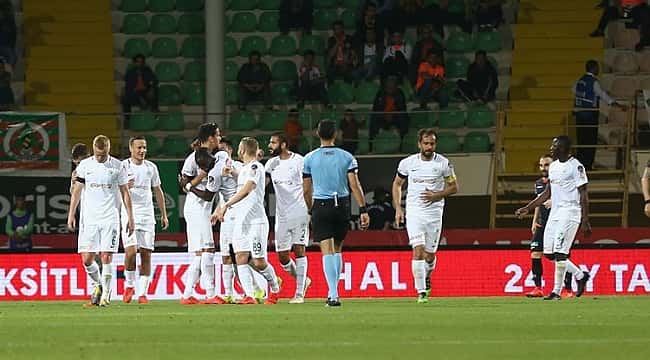 Atiker Konyaspor Alanya'dan 3 puanla dönüyor