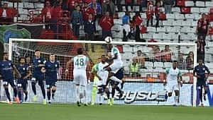 Bursaspor Antalya'dan altın değerinde 3 puan aldı