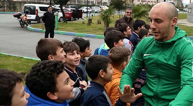 Çaykur Rize'de Aatıf sakatlandı