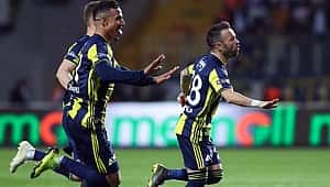 Fenerbahçe Akhisarspor'u konuk ediyor