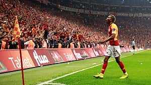 Galatasaray'da 15 futbolcu ilk kez şampiyonluk gördü