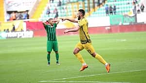 Yeni Malatyaspor Akhisarspor'u ateşe attı