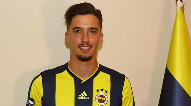 Altay Bayındır da Fenerbahçe'de