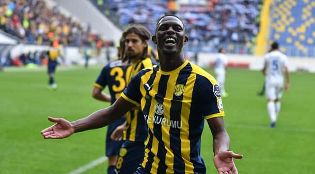 Denizlispor Hadi Sacko'yu transfer etti