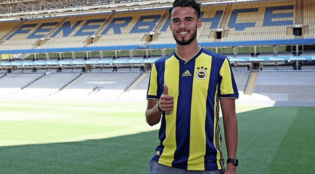 Diego Reyes Meksika yolcusu