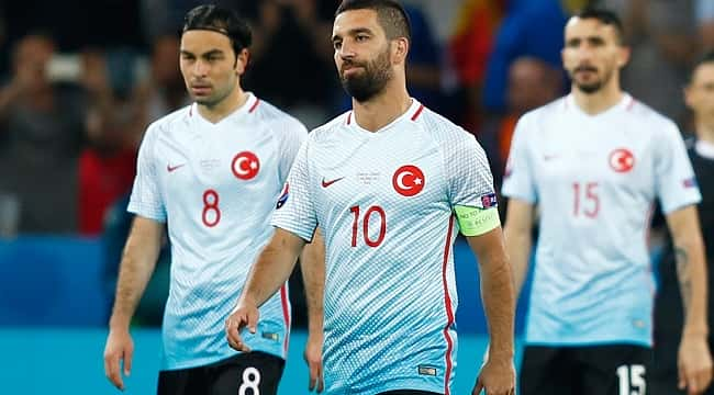 Galatasaray için Arda Turan ve Mehmet Topal iddiası