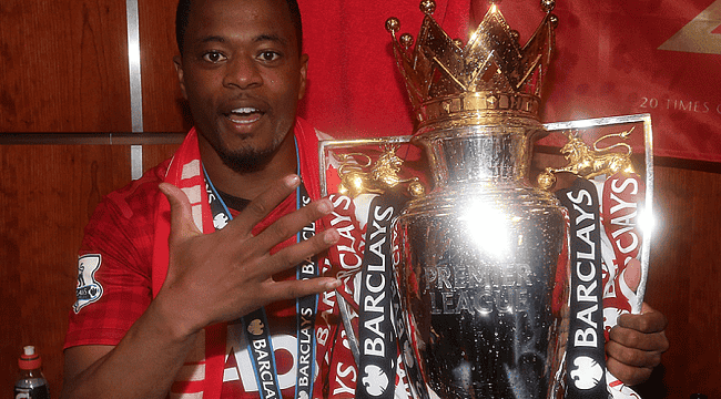 Patrice Evra futbolu bıraktı