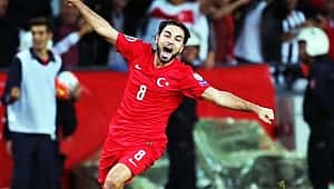 Selçuk İnan'la 1 yıl daha