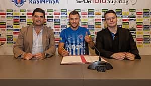 Yusuf Erdoğan'dan Kasımpaşa'ya imza