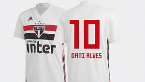 Dani Alves Sao Paulo'ya transfer oldu