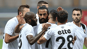 F. Karagümrük Bursaspor'u yabancılarıyla geçti