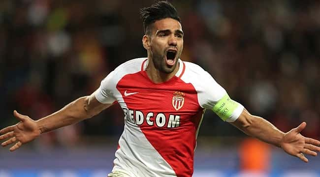 Galatasaray Falcao'yu bitiriyor