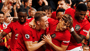 Manchester United Chelsea'yi dağıttı