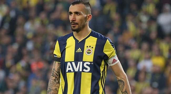 Mehmet Topal M. Başakşehir'le sözleşme imzaladı